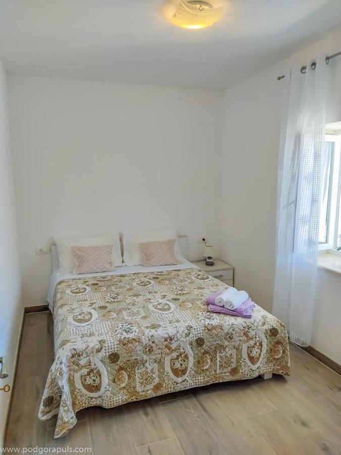 Apartman Krzenic With Sea View Подгора Екстер'єр фото